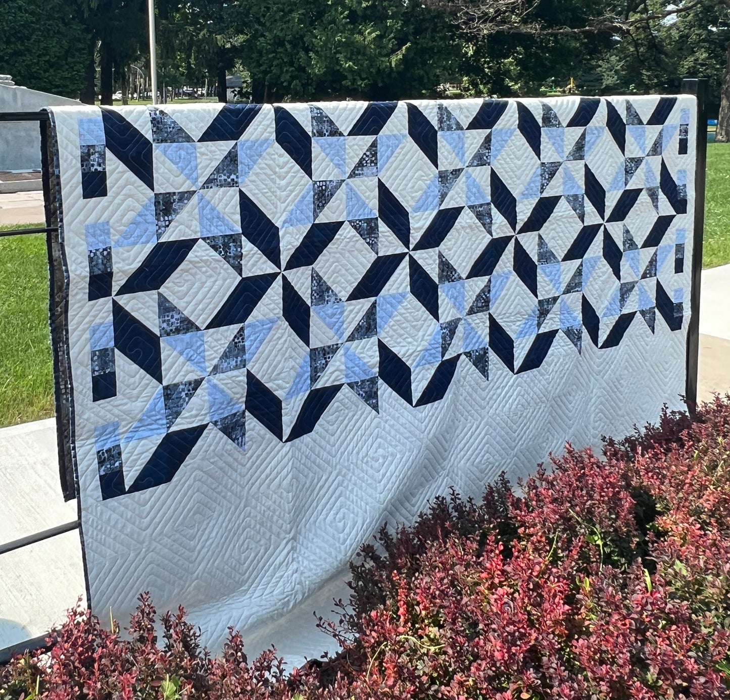Sorella - Queen and King Size Quilting Pattern by Lorna Costantini