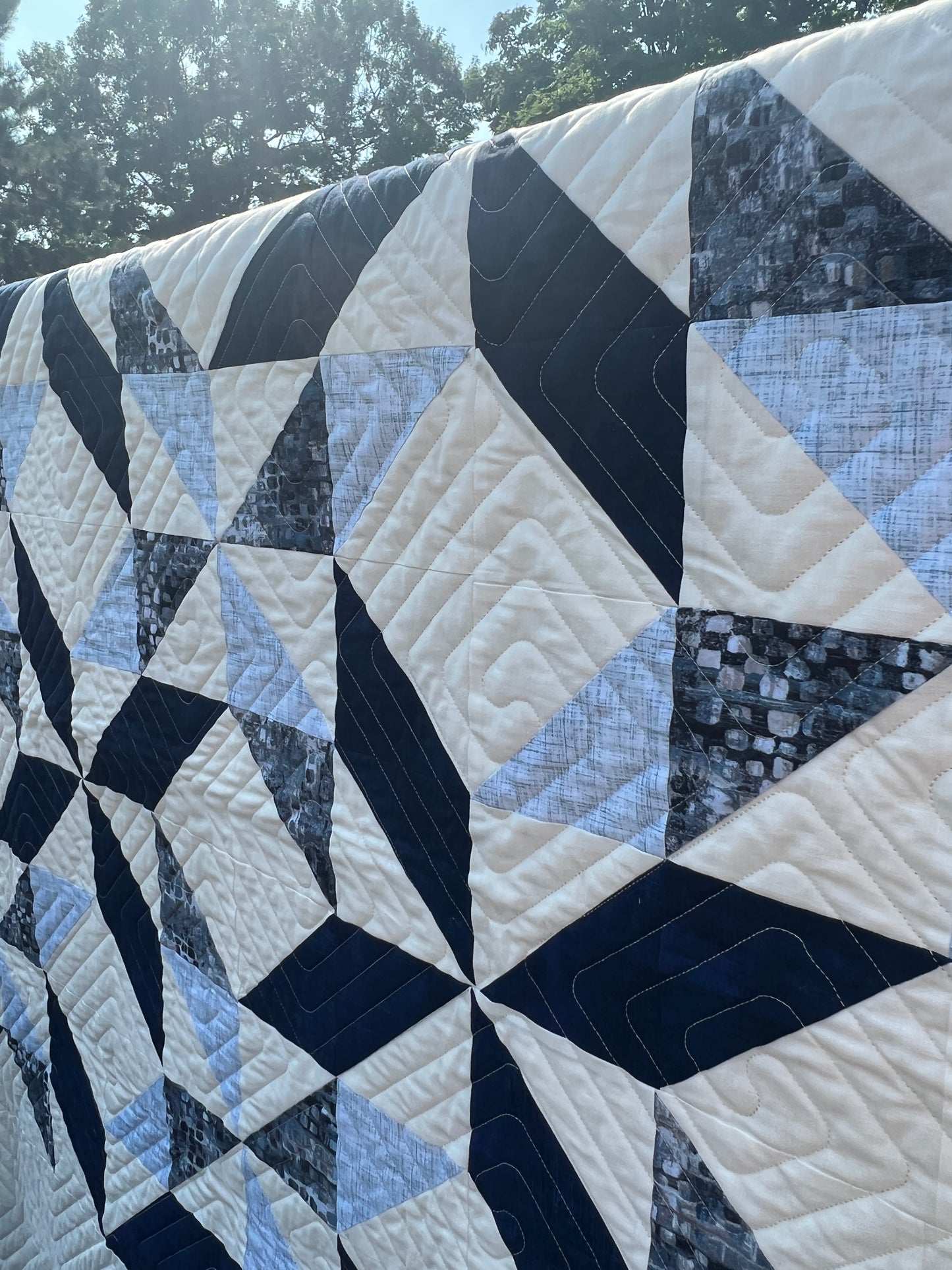 Sorella - Queen and King Size Quilting Pattern by Lorna Costantini