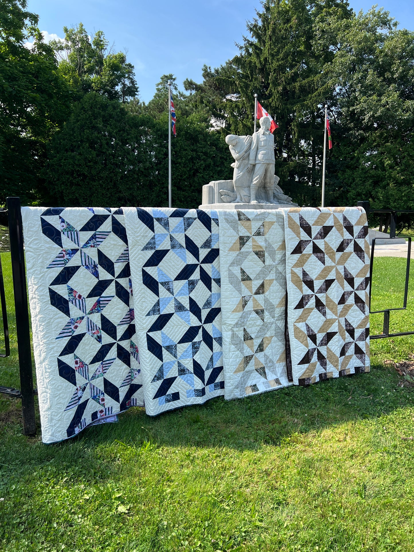 Sorella - Queen and King Size Quilting Pattern by Lorna Costantini