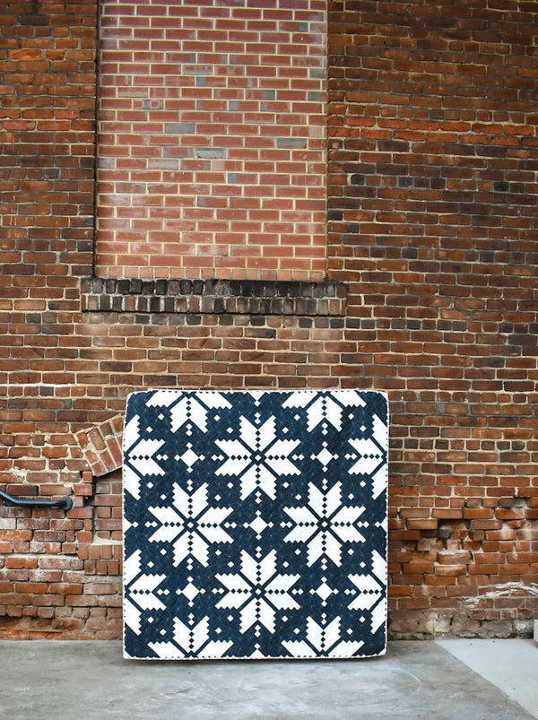 Knitted Star Quilt Pattern by Lo & Behold Stitchery