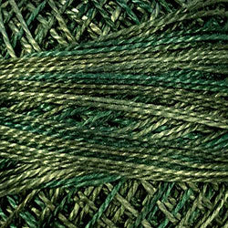 O526 Valdani Perle Cotton Size 12 / Spool 100M: VARIEGATED 100m Color No: O526 - Green Pastures