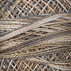 O538 Valdani Perle Cotton Size 12 / Spool 100M: VARIEGATED 100m Color No: O538 - Cottage Smoke
