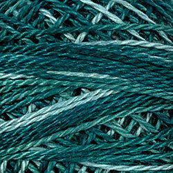 O550 Valdani Perle Cotton Size 12 / Spool 100M: VARIEGATED 100m Color No: O550 - Caribbean Blue