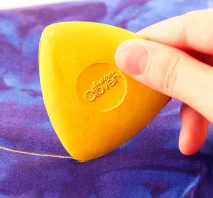 Clover Triangle Tailor's Chalk | Fabric Marking Chalk
