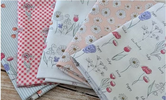 Wild Flowers - Vintage Florals - 5 Pce Fat Quarter Bundle by Holly Dennett / MAKE + BELIEVE (Copy)
