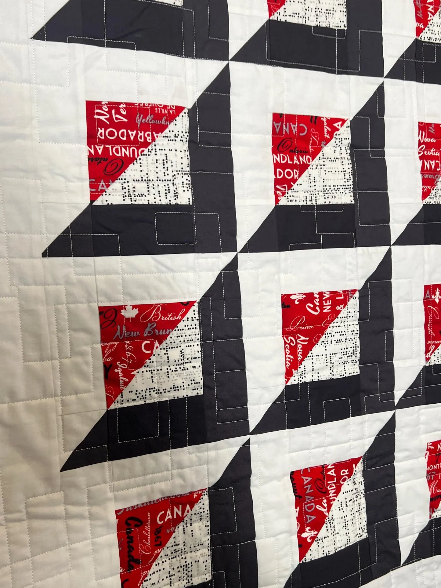 Pointed Quilt Pattern - 3 Sizes (Baby, Lap, Queen) / designed by Lorna Costantini
