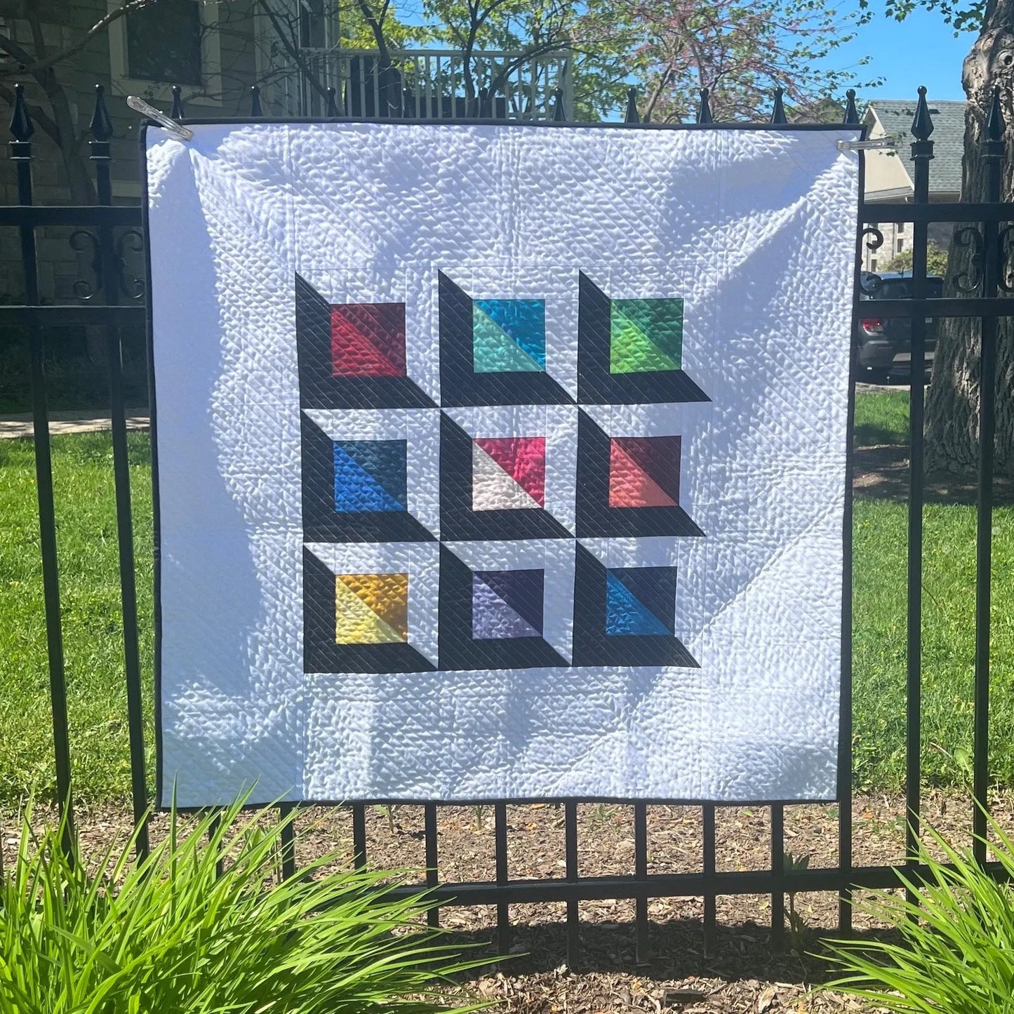 Pointed Quilt Pattern - 3 Sizes (Baby, Lap, Queen) / designed by Lorna Costantini
