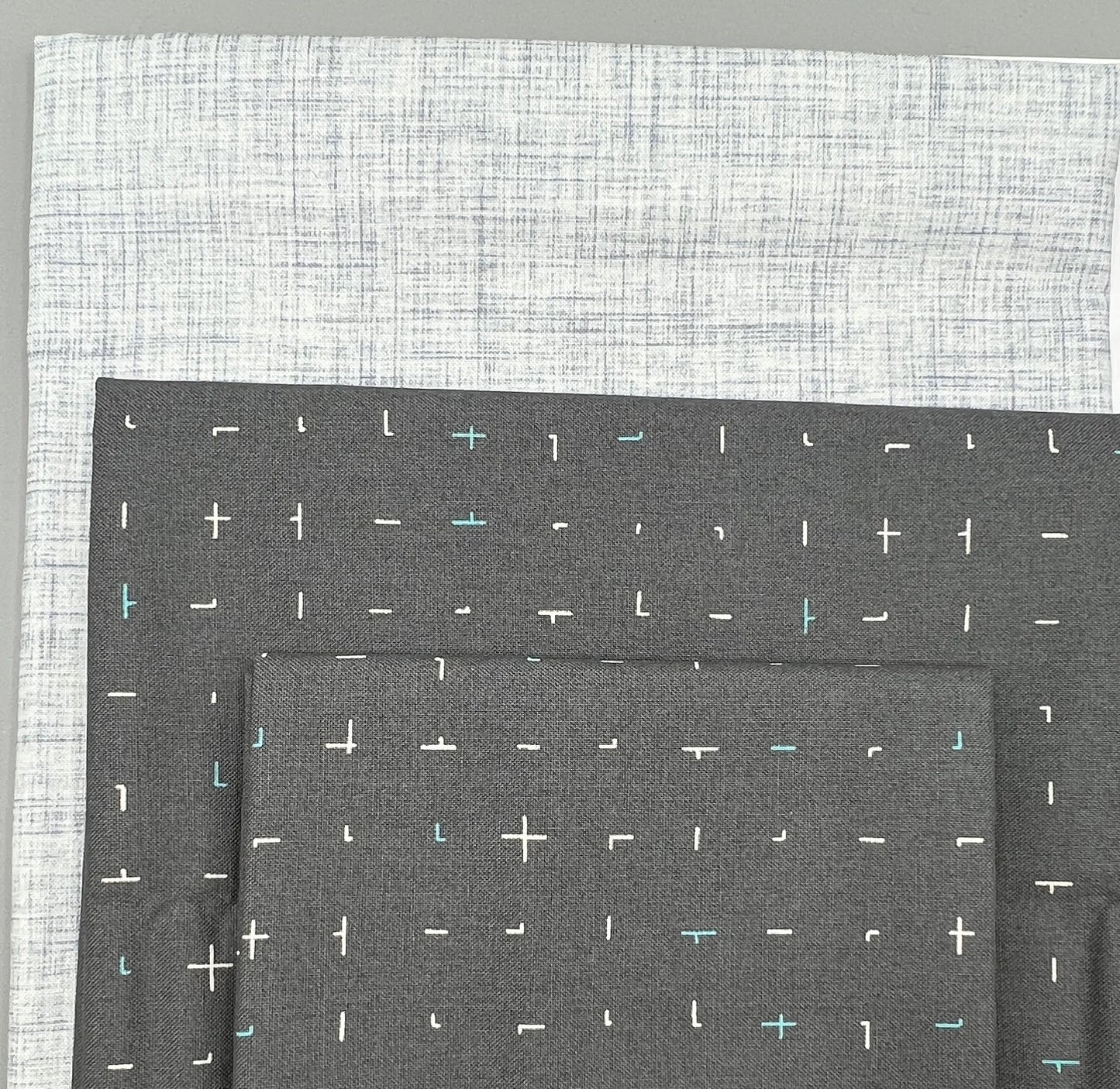 "Star Bright" Mini Wall Hanging or Table Runner Quilt Kit / Original Pattern by Lorna Costantini