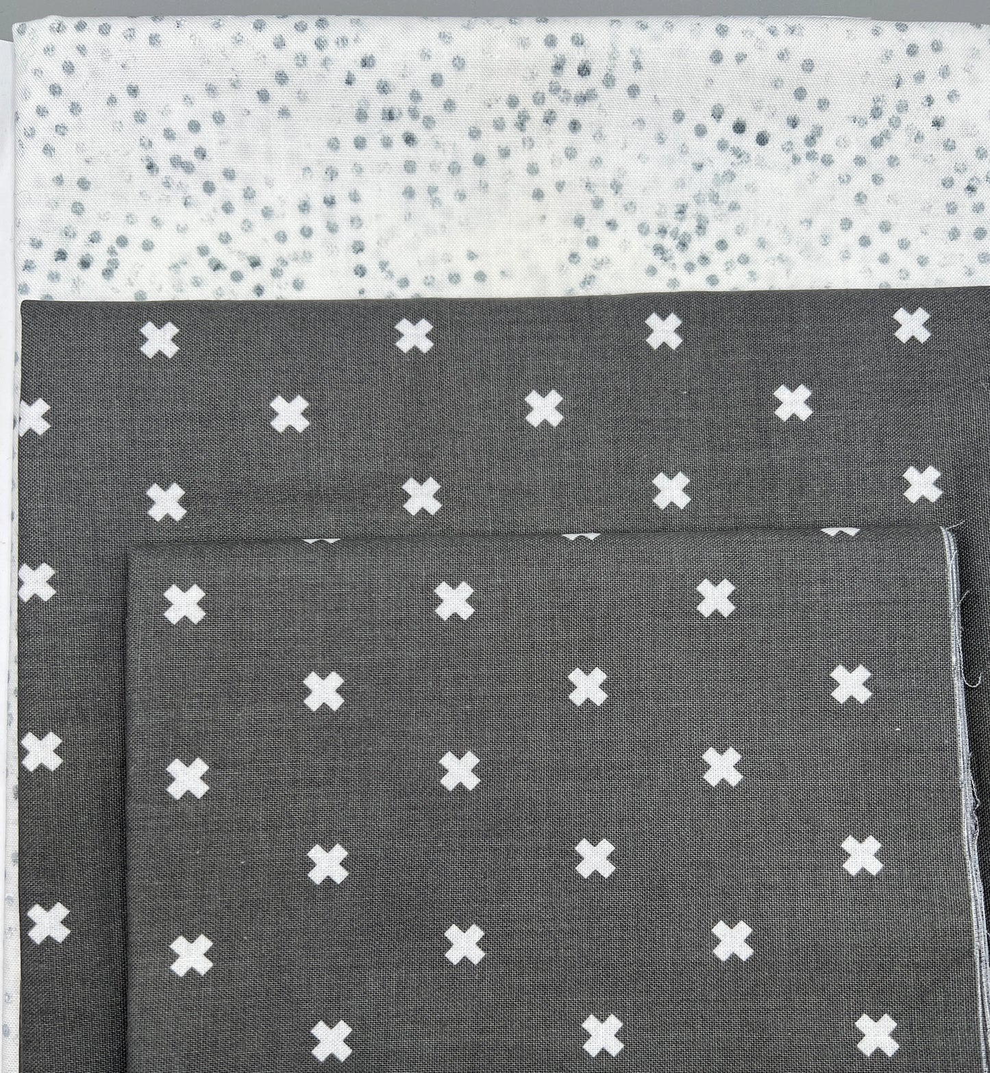 "Star Bright" Mini Wall Hanging or Table Runner Quilt Kit / Original Pattern by Lorna Costantini