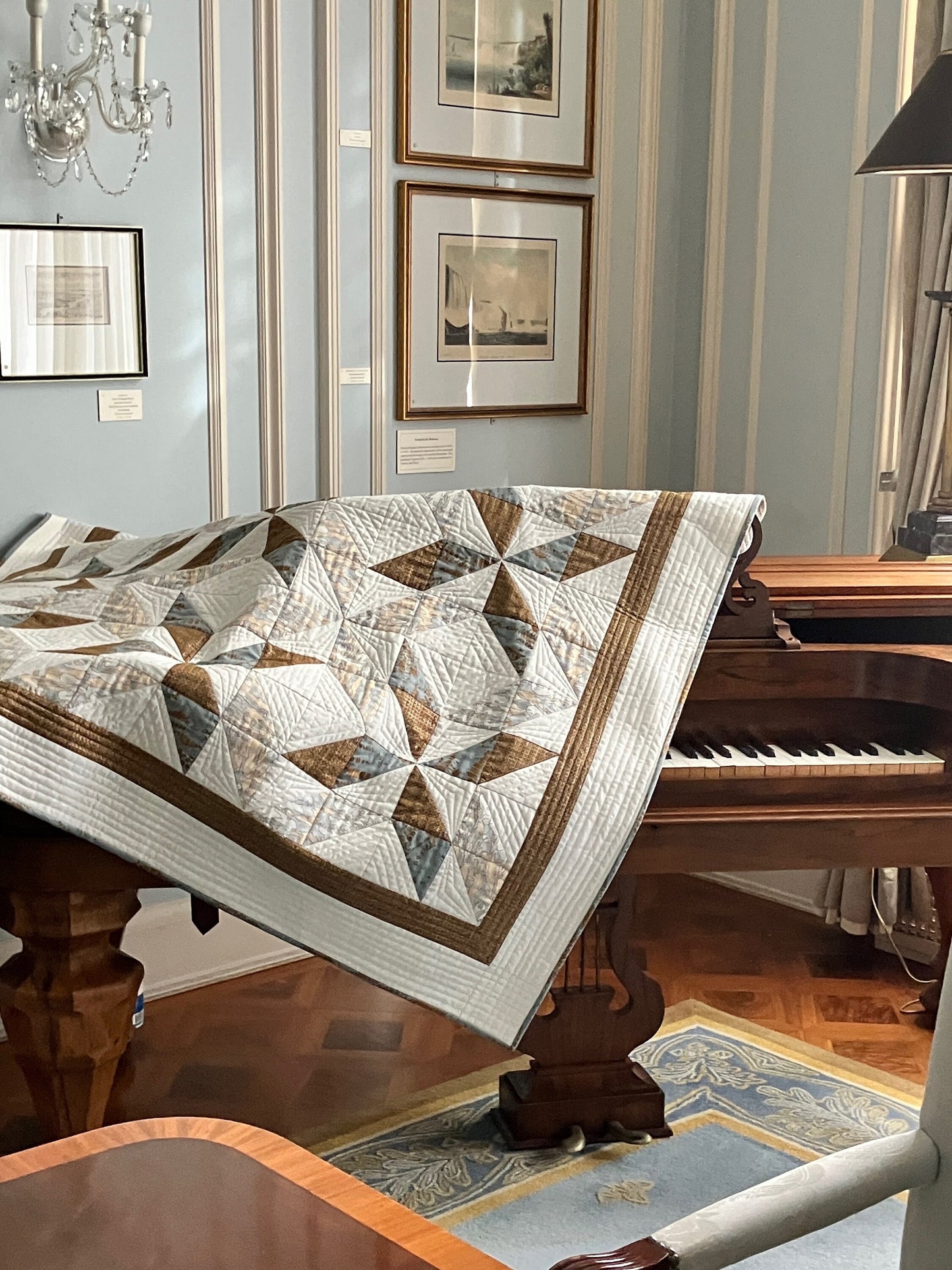 Fratello- Quilt Pattern in Lap, Queen & King Size / designed by Lorna Costantini