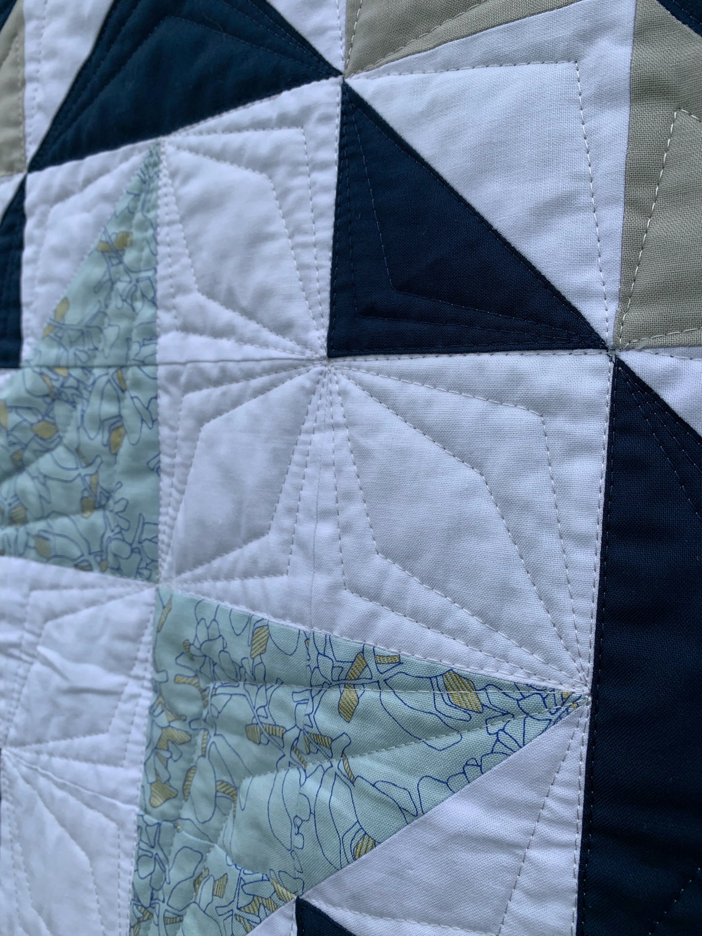 Flutter Quilt Pattern / 3 Sizes (Baby, Lap, Queen) / Designed by Lorna Costantini